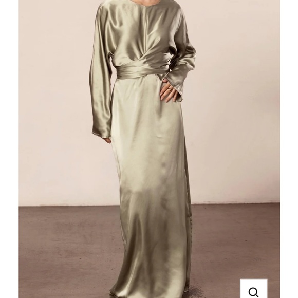 Bria Eid Satin Batwing Maxi Dress SZ XS abaya - Picture 3 of 4